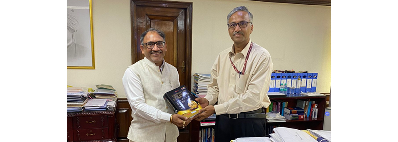 Meeting with Dr. Manoj Govil, IAS, Secretary, Ministry of Corporate Affairs (MCA)