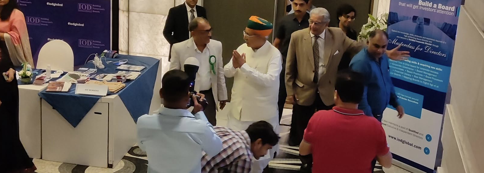 Meeting with Dr. Arjun Ram Meghwal, Union Minister Law & Justice, IAS.