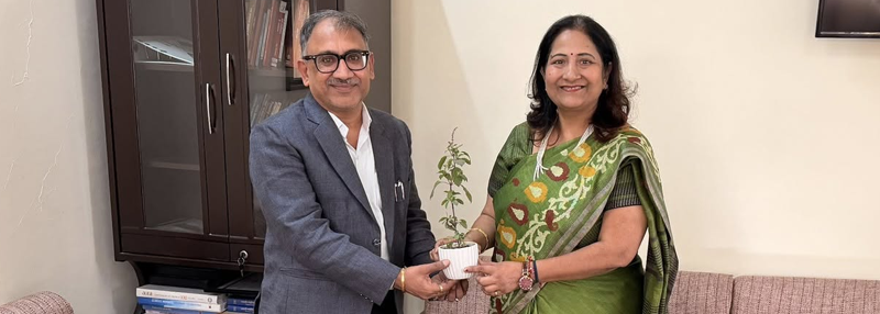 Meeting with my classmate, Neelam Goel, former Deputy Mayor, Delhi